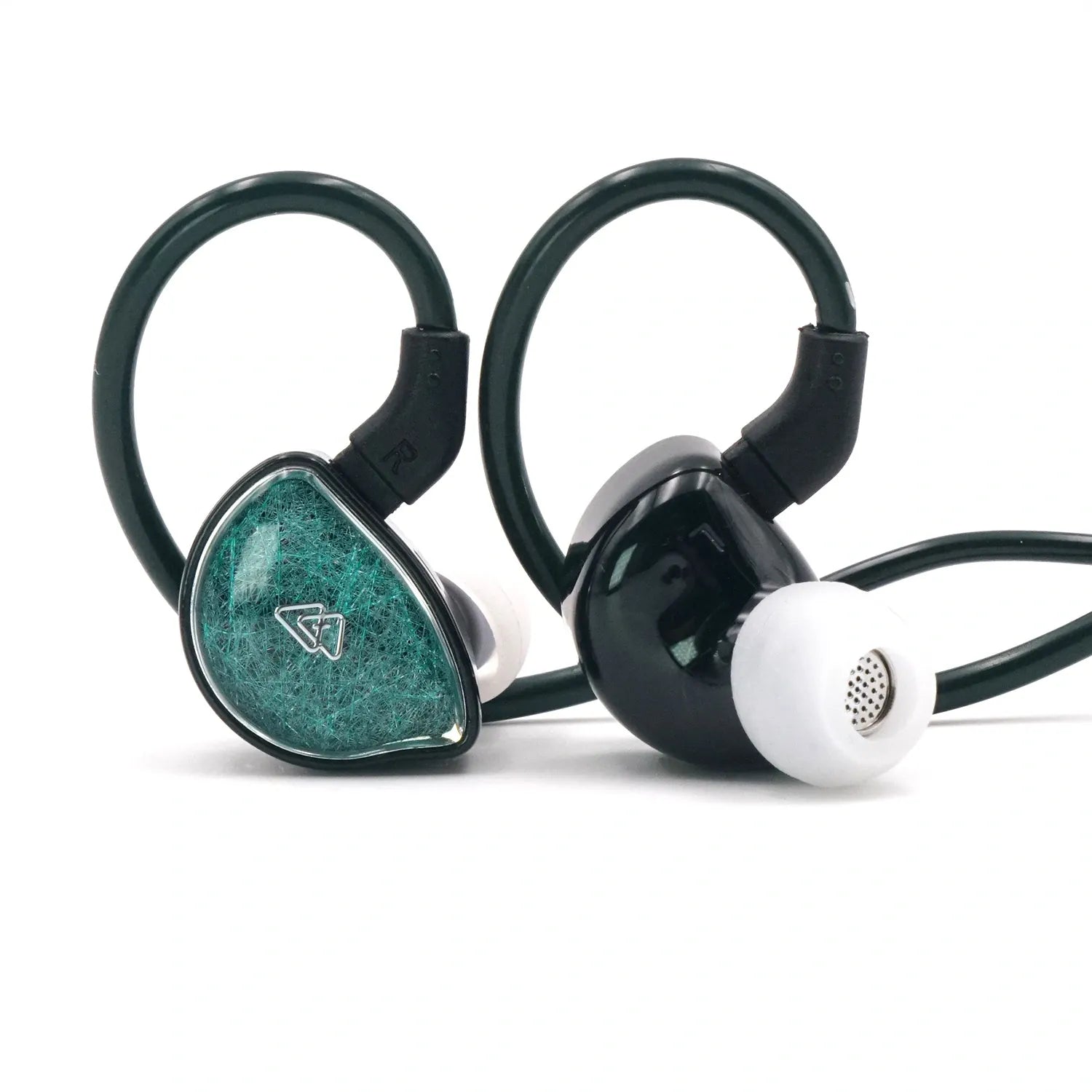 BQEYZ HiFi IEM Earphone Cable - Handheld Detail of Build Quality