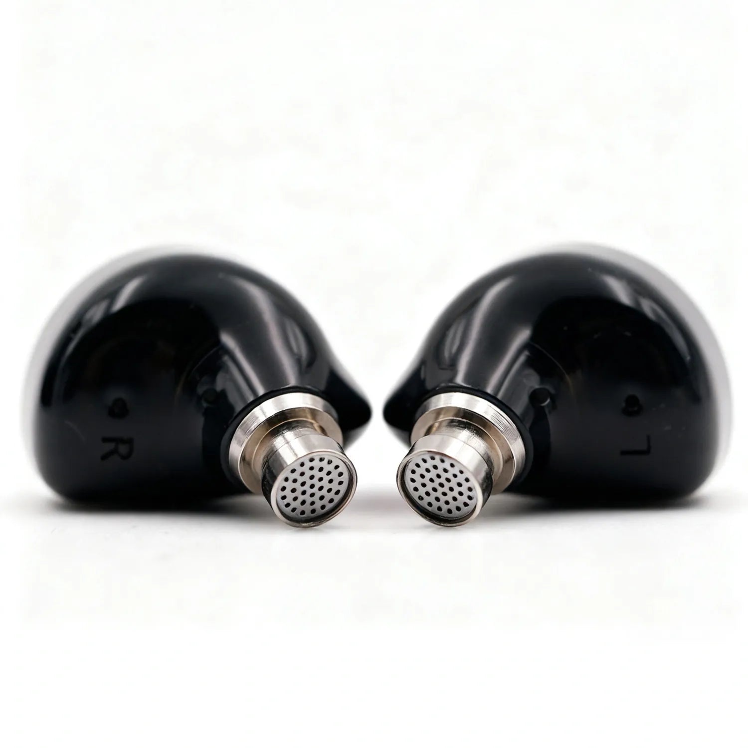 BQEYZ NI HiFi IEM Earphones - Black Shell Detail