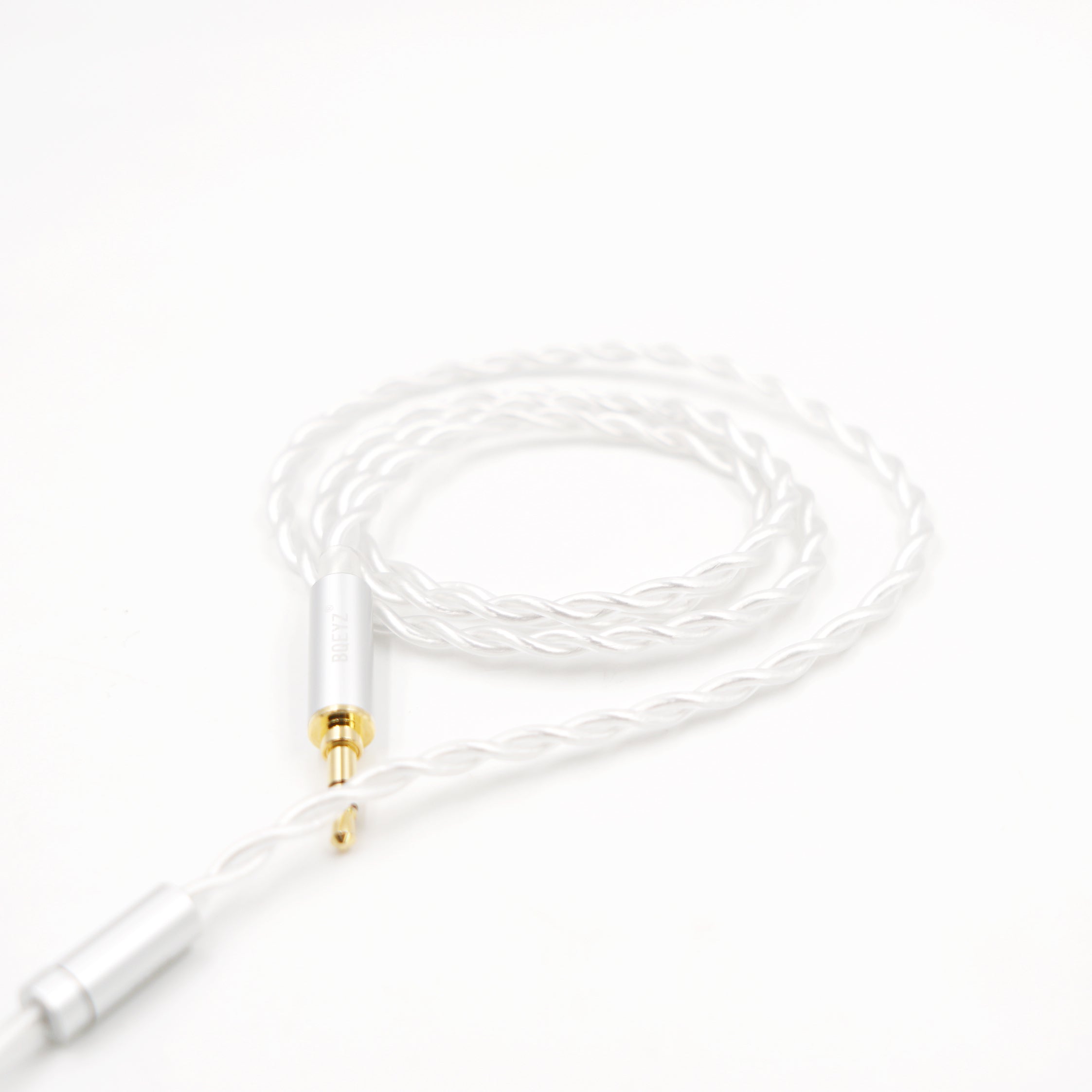 BQEYZ White Braided HiFi IEM Earphone Cable - Y-Split Detail for Signal Integrity
