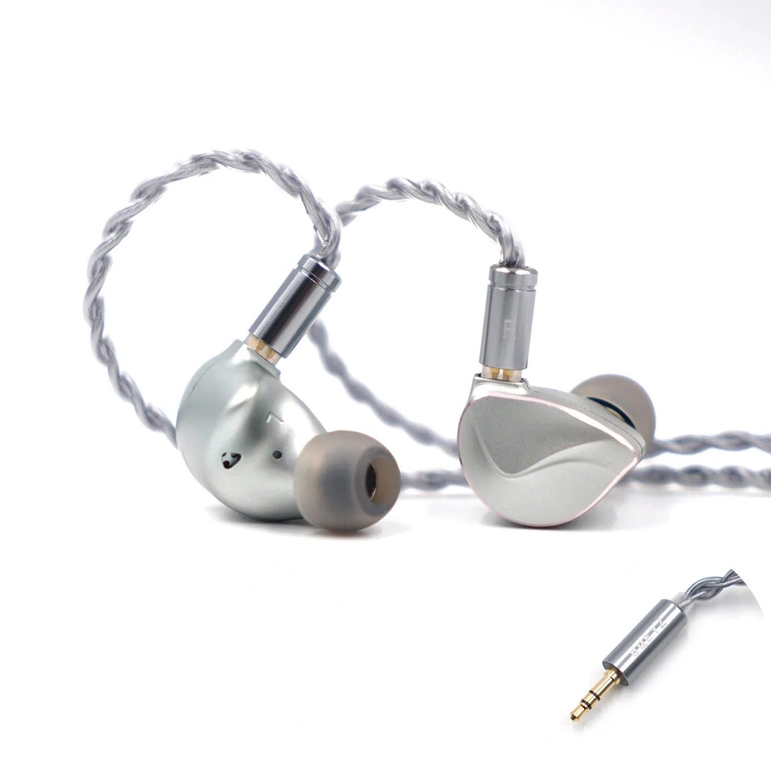 BQEYZ Winter hifi IEM earphone (Silver) with 2.5mm balanced plug cable.